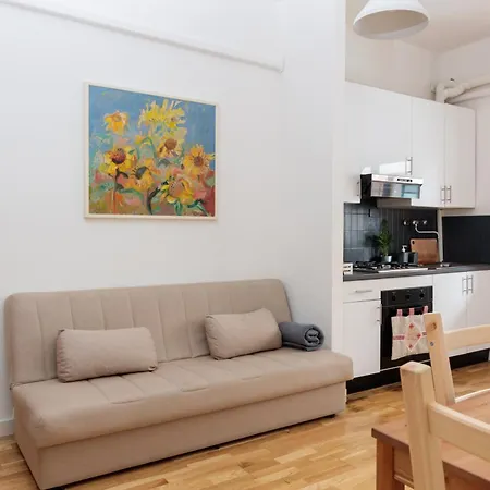 Apartment Welcome To • Lotus •